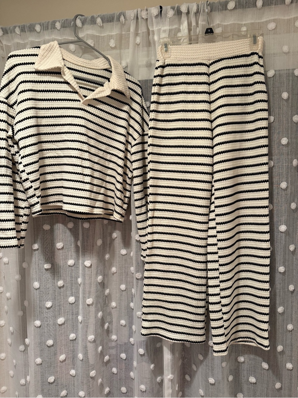 2 piece set - Picture 2 of 2